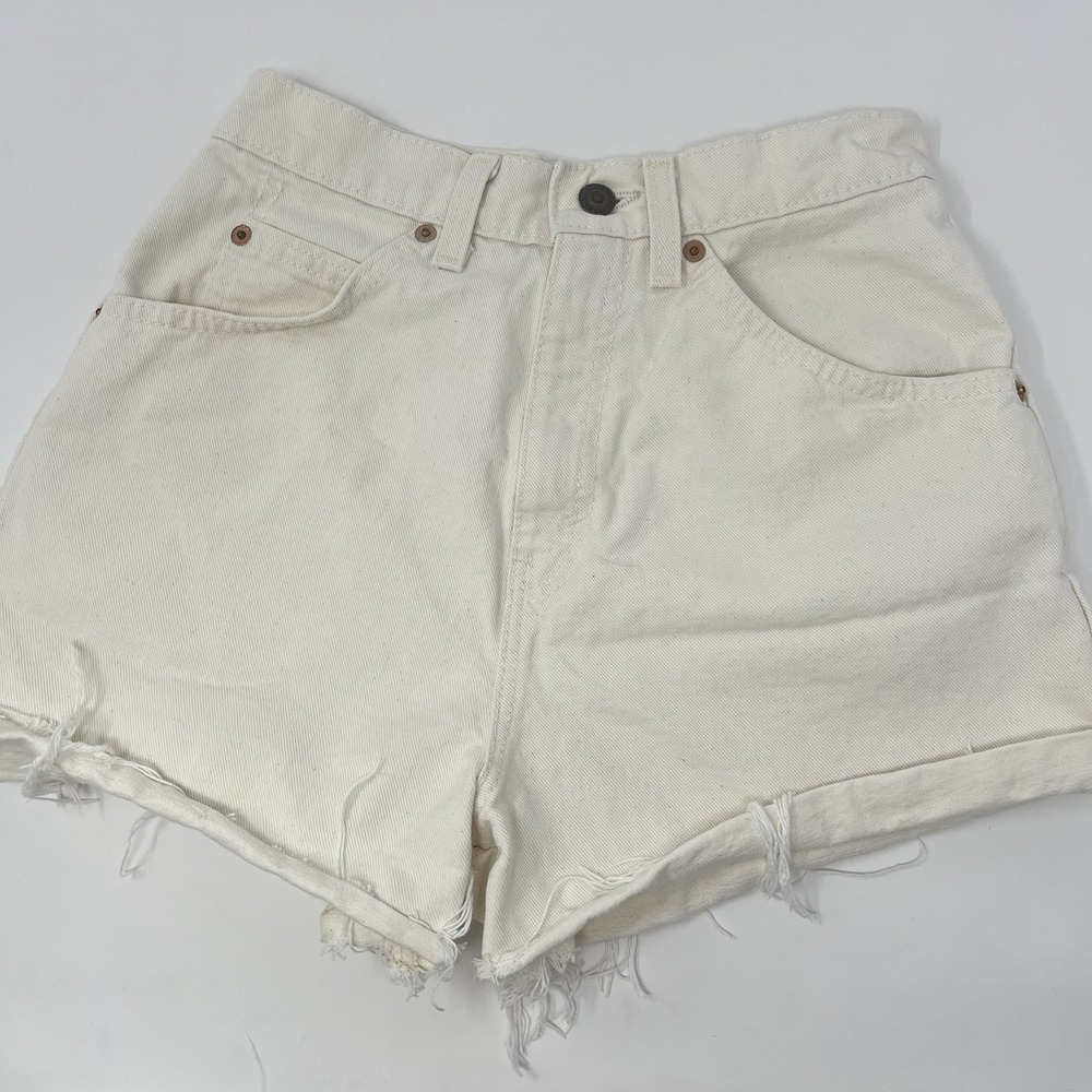 Vintage Levi's 954 Womens Jean Shorts Orange Tab Regular Fit Cotton White Size 7